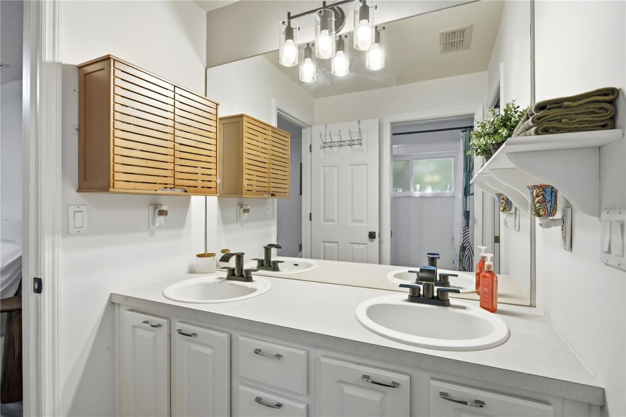 13706 Via Roma Circle , Clermont, FL 34711 Photo