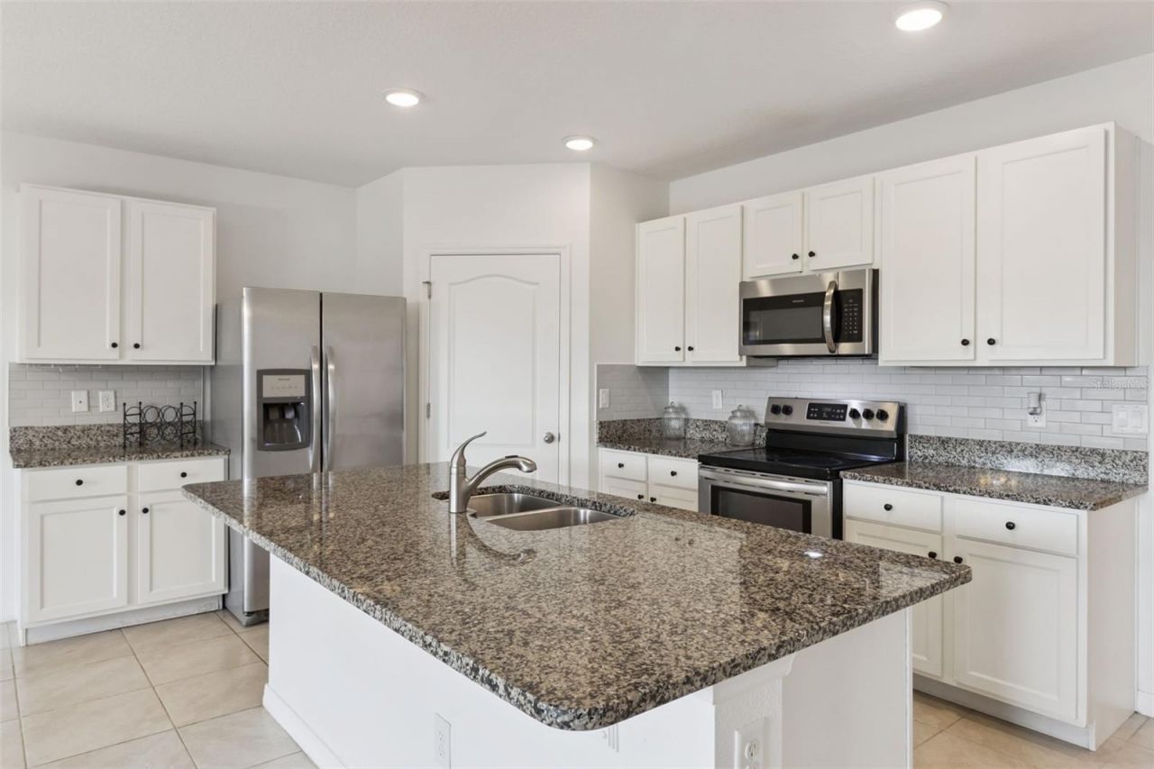2487 White Lilly Drive , Kissimmee, FL 34747 Photo