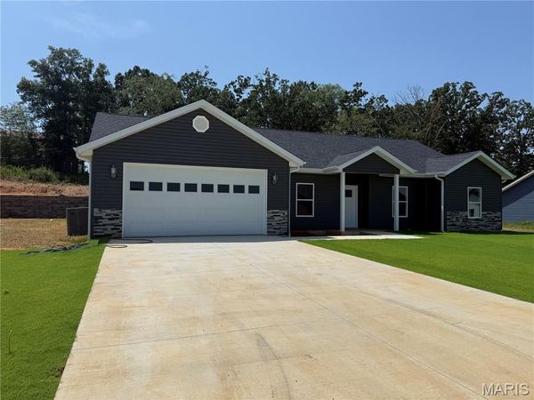 321 Kearbey Drive , Poplar Bluff, MO 63901