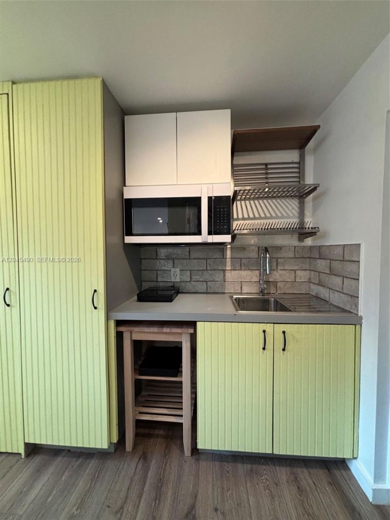 8220 NE 1st Pl, Unit 3C, Miami, FL 33138 Photo