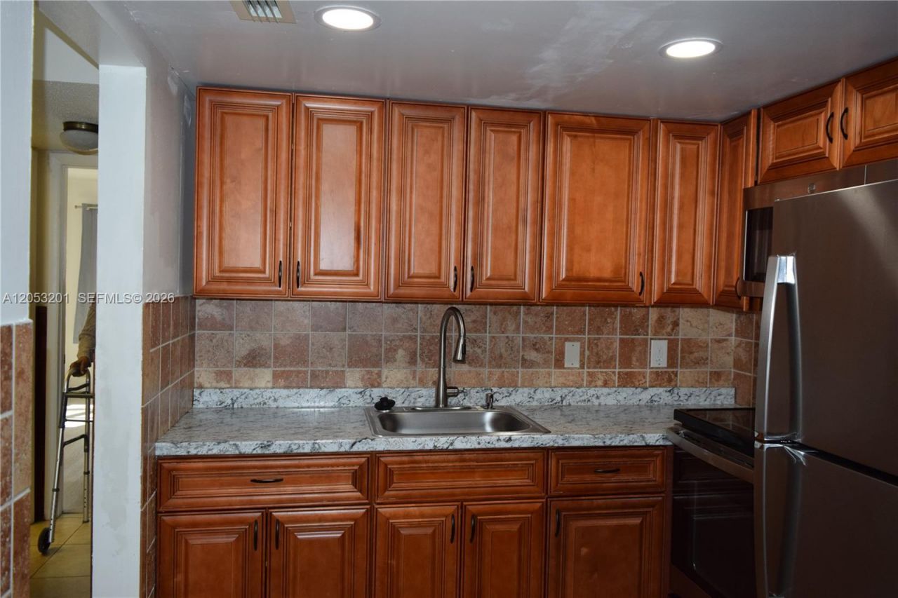 2901 NW 47th Ter , Unit 248B, Lauderdale Lakes, FL 33313 Photo