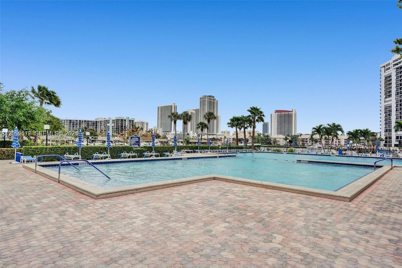 500 Three Islands Blvd , Unit 311, Hallandale Beach, FL 33009 Photo