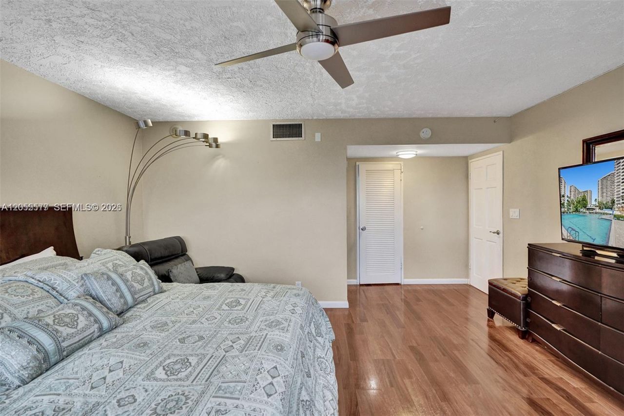 500 Three Islands Blvd , Unit 311, Hallandale Beach, FL 33009 Photo