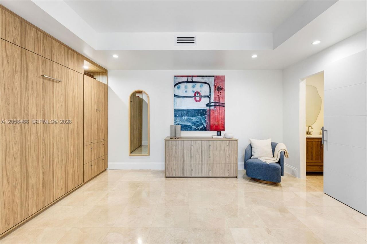 3020 Mcdonald St , Unit 22, Miami, FL 33133 Photo