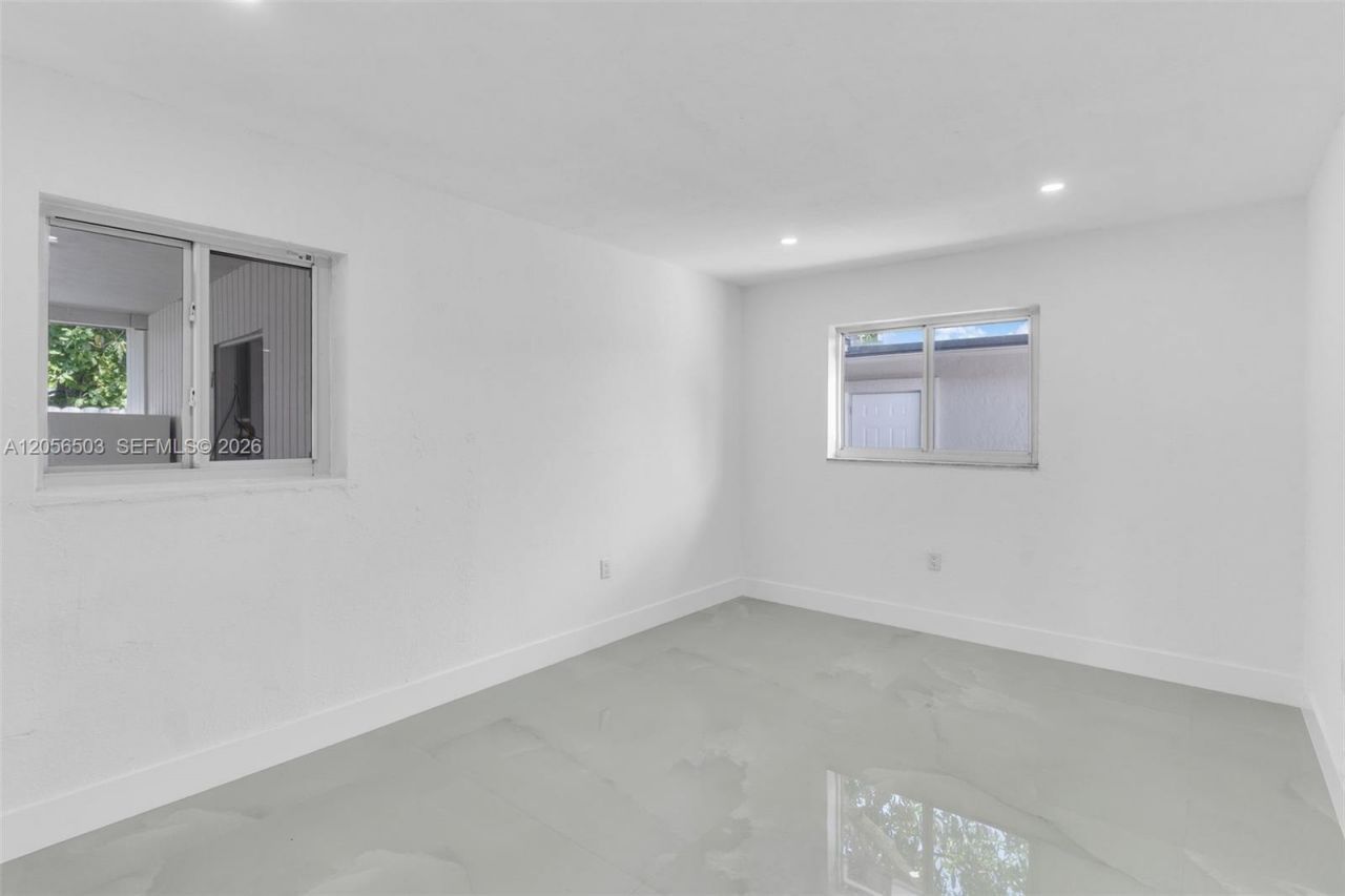 4513 NW 203rd Ter, Miami Gardens, FL 33055 Photo