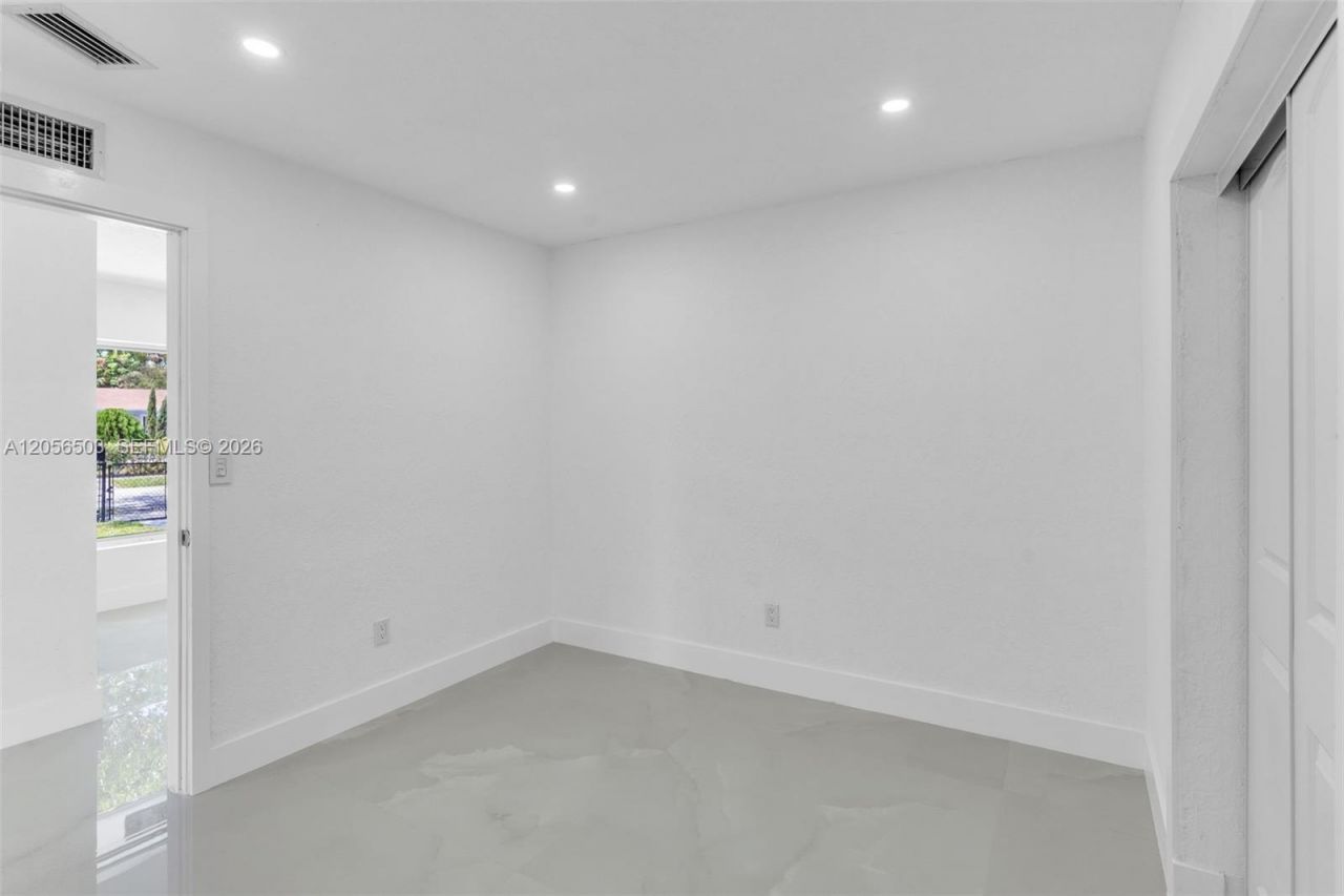 4513 NW 203rd Ter, Miami Gardens, FL 33055 Photo