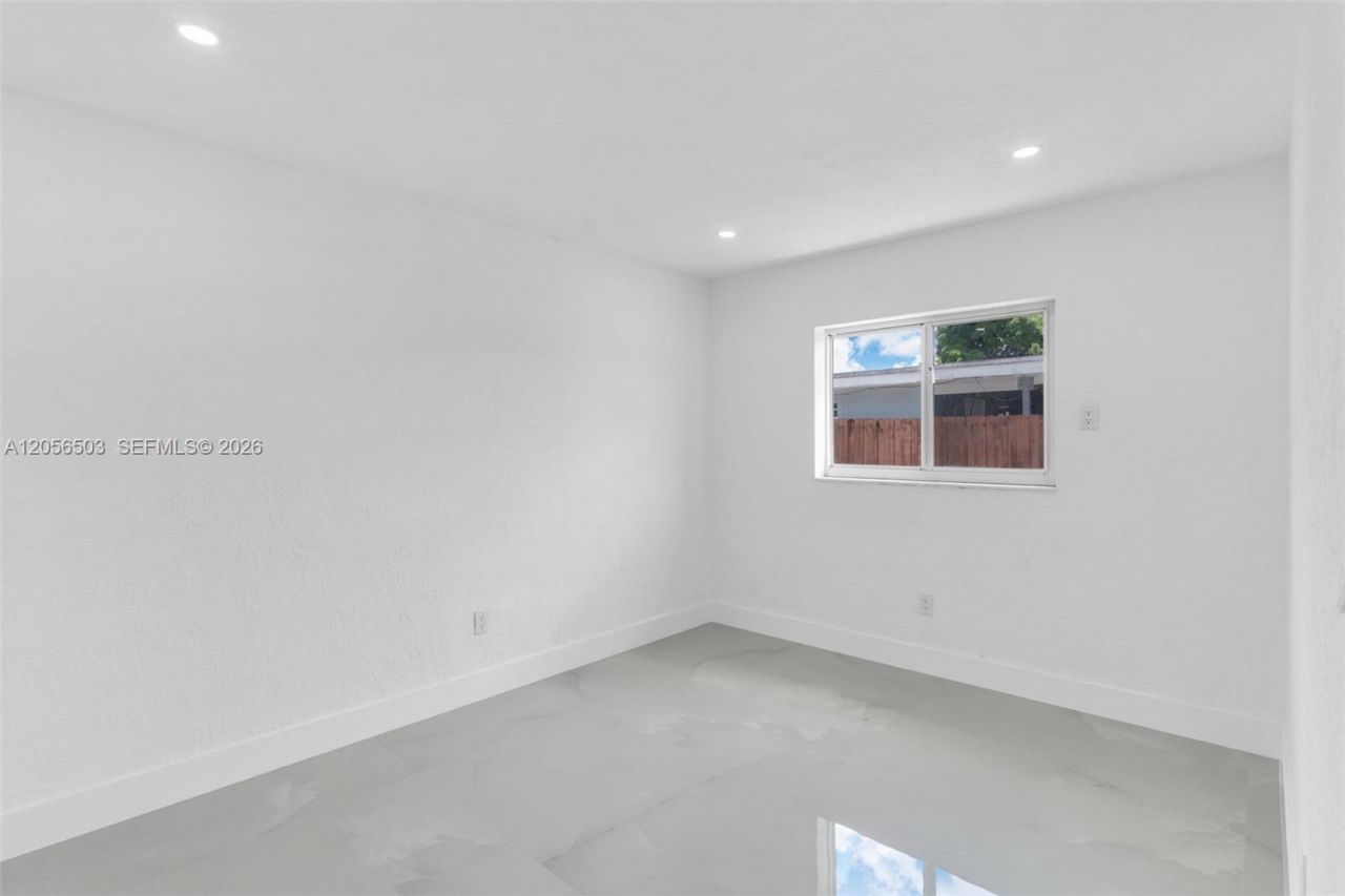 4513 NW 203rd Ter, Miami Gardens, FL 33055 Photo
