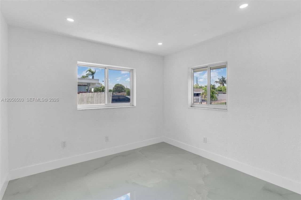 4513 NW 203rd Ter, Miami Gardens, FL 33055 Photo