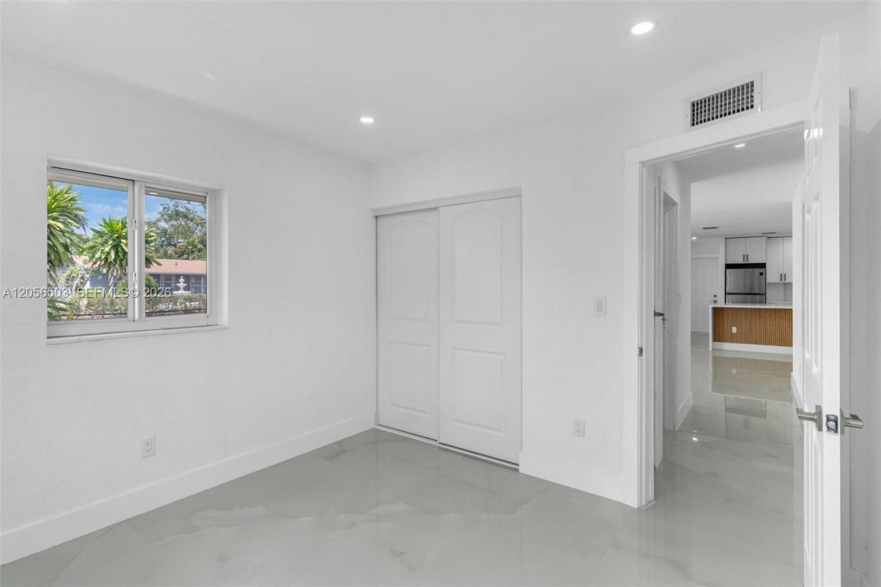 4513 NW 203rd Ter, Miami Gardens, FL 33055 Photo