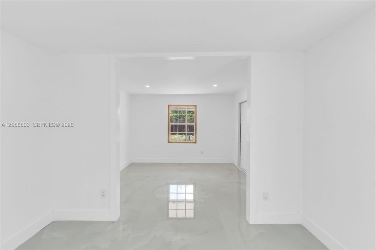 4513 NW 203rd Ter, Miami Gardens, FL 33055 Photo