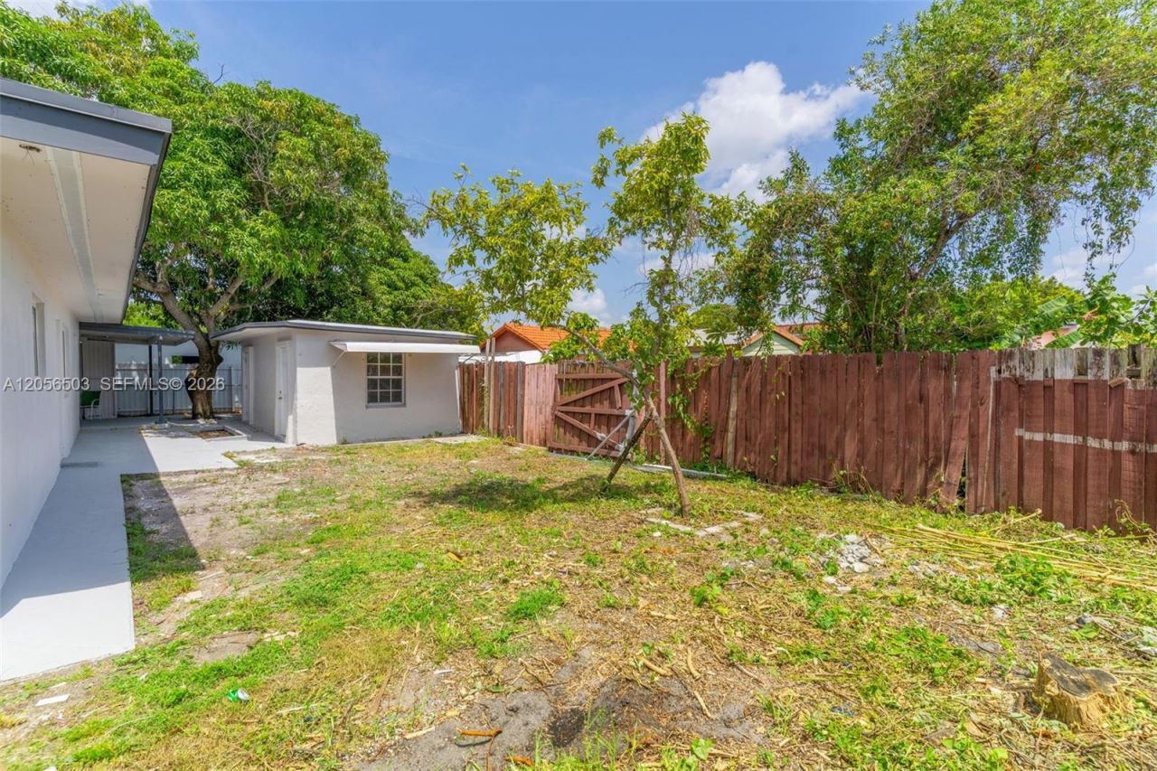 4513 NW 203rd Ter, Miami Gardens, FL 33055 Photo