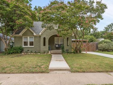 3225 Greene Avenue, Fort Worth, TX 76109