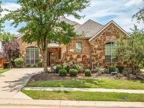 900 Fannin Drive , Lantana, TX 76226