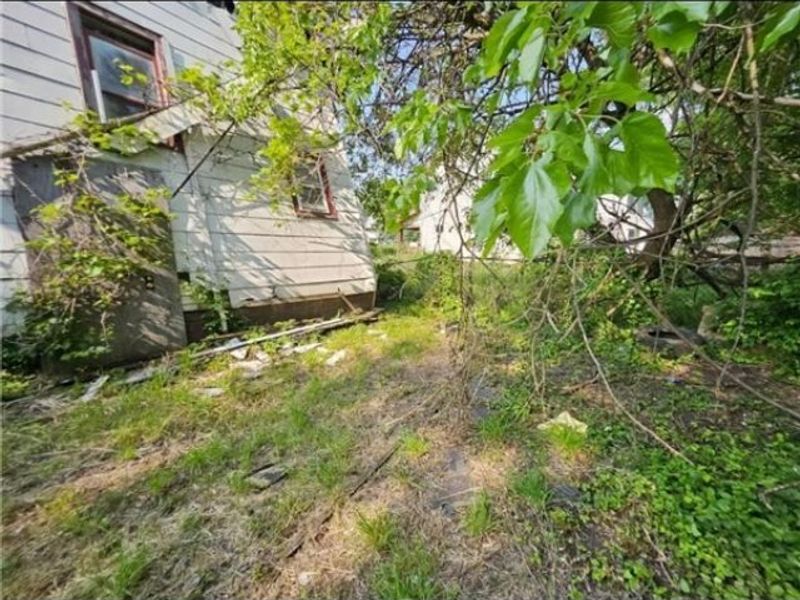 13318 Hartford Road, East Cleveland, OH 44112 Photo 3