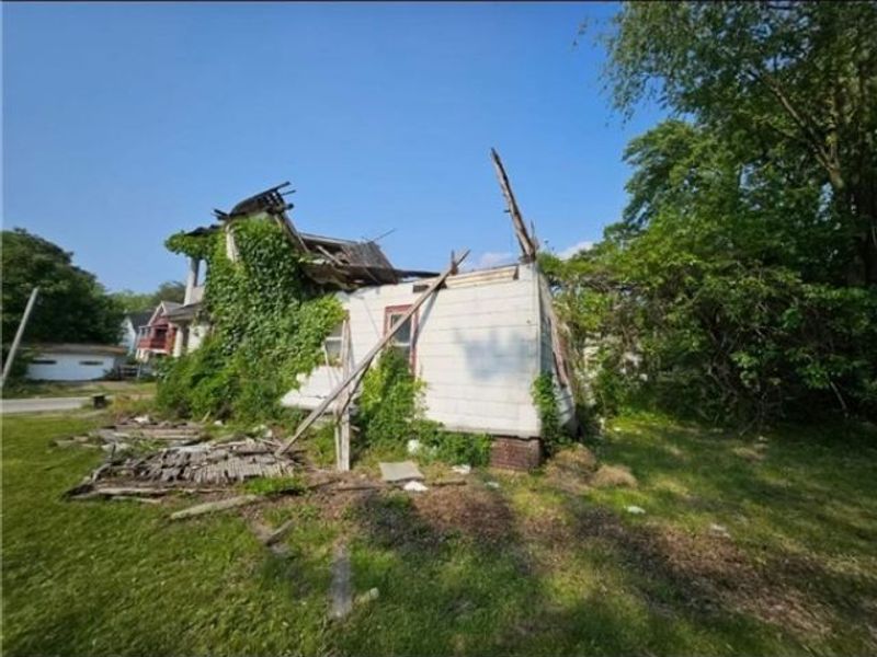 13318 Hartford Road, East Cleveland, OH 44112 Photo 7