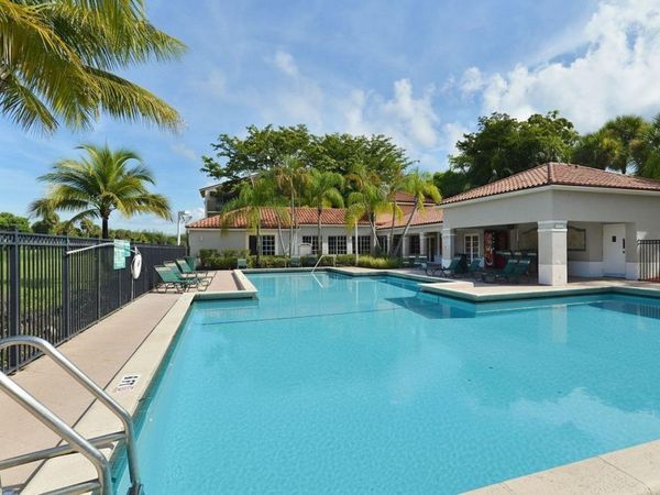 1089 N BENOIST FARMS Road, Unit 102, West Palm Beach, FL 33411