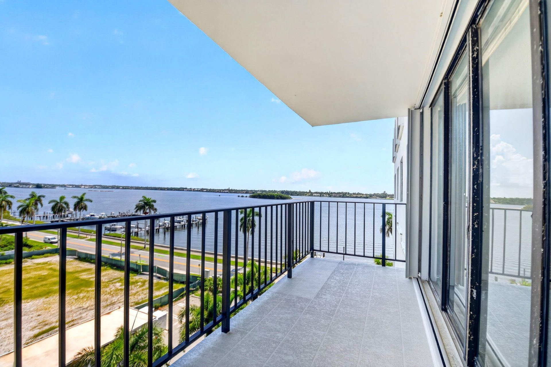 3800 Washington Road, Unit 708, West Palm Beach, FL 33405 Photo