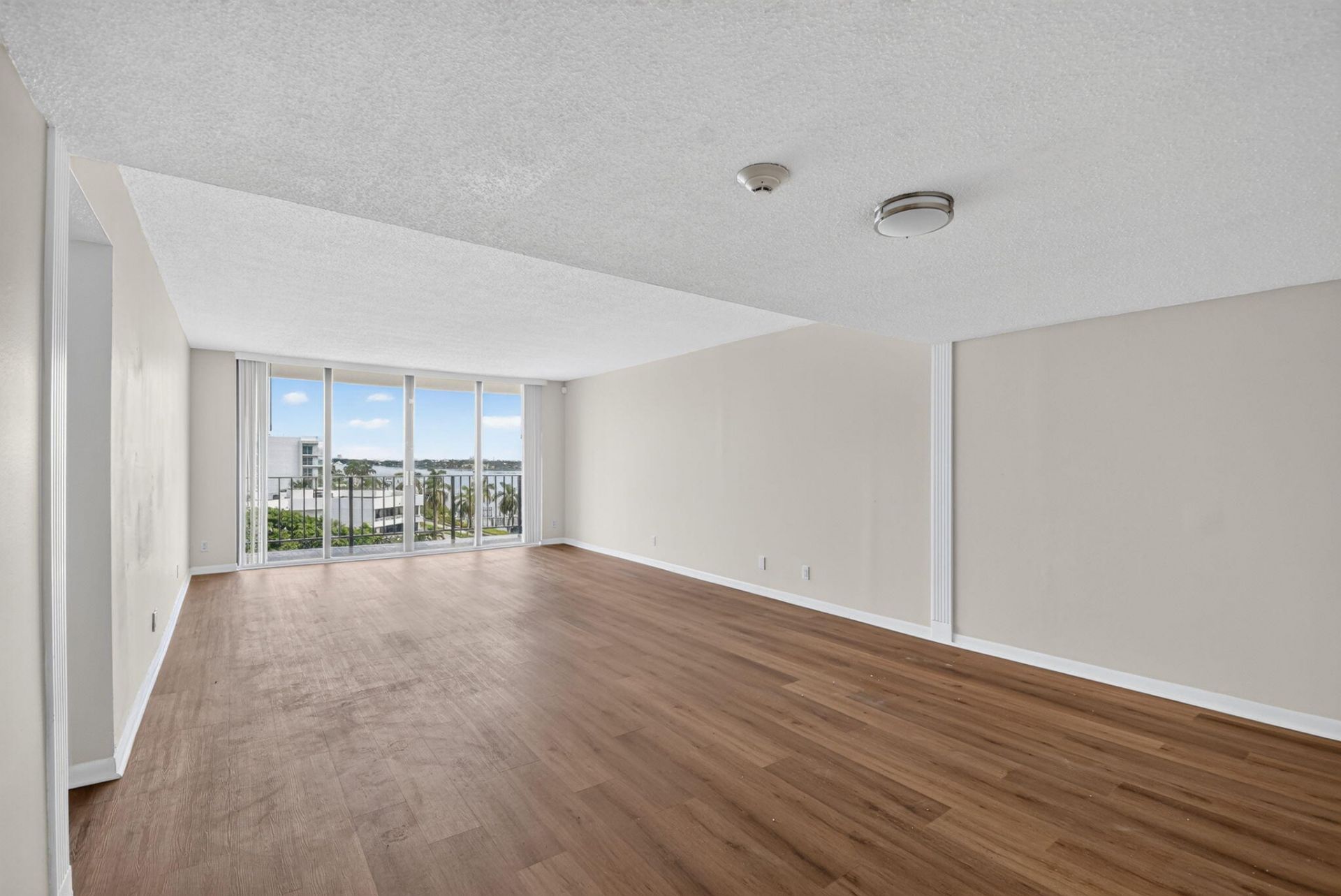 3800 Washington Road, Unit 708, West Palm Beach, FL 33405 Photo