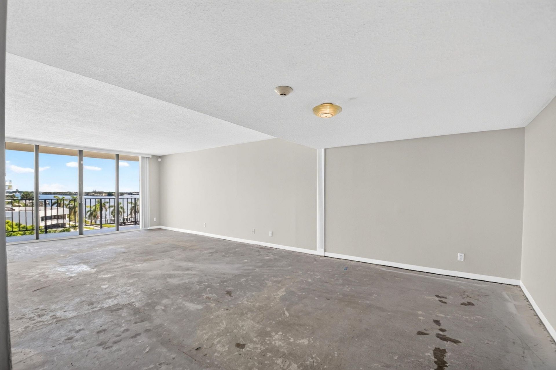 3800 Washington Road, Unit 708, West Palm Beach, FL 33405 Photo