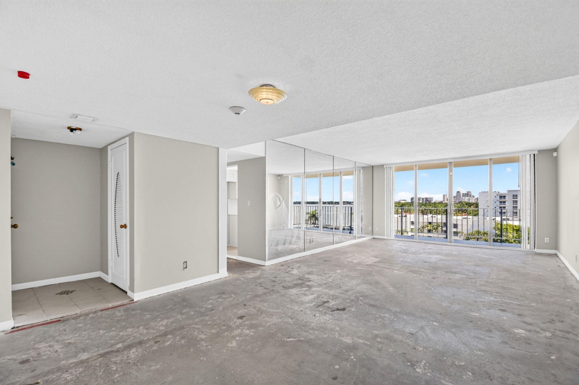 3800 Washington Road, Unit 708, West Palm Beach, FL 33405 Photo
