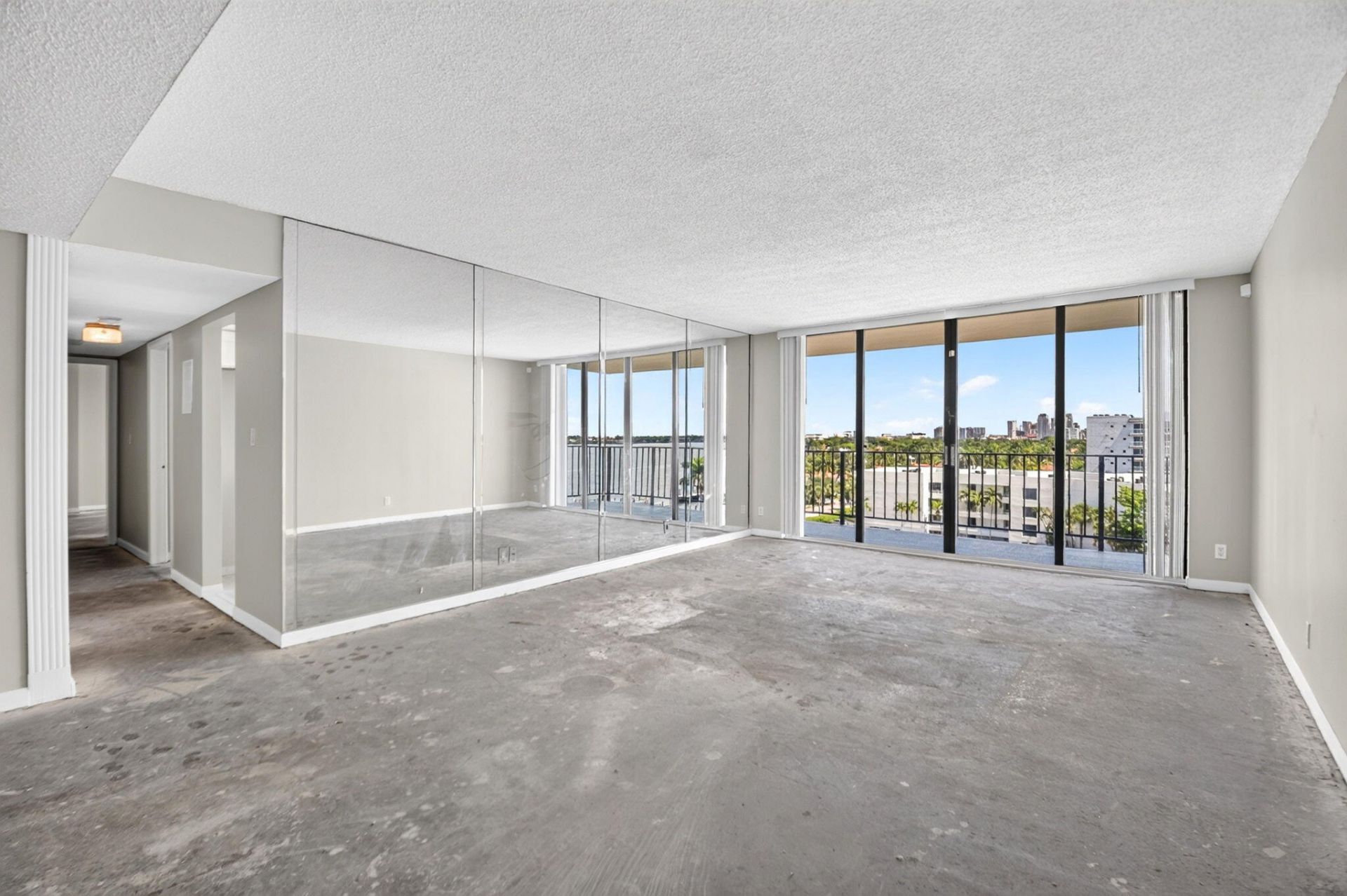 3800 Washington Road, Unit 708, West Palm Beach, FL 33405 Photo