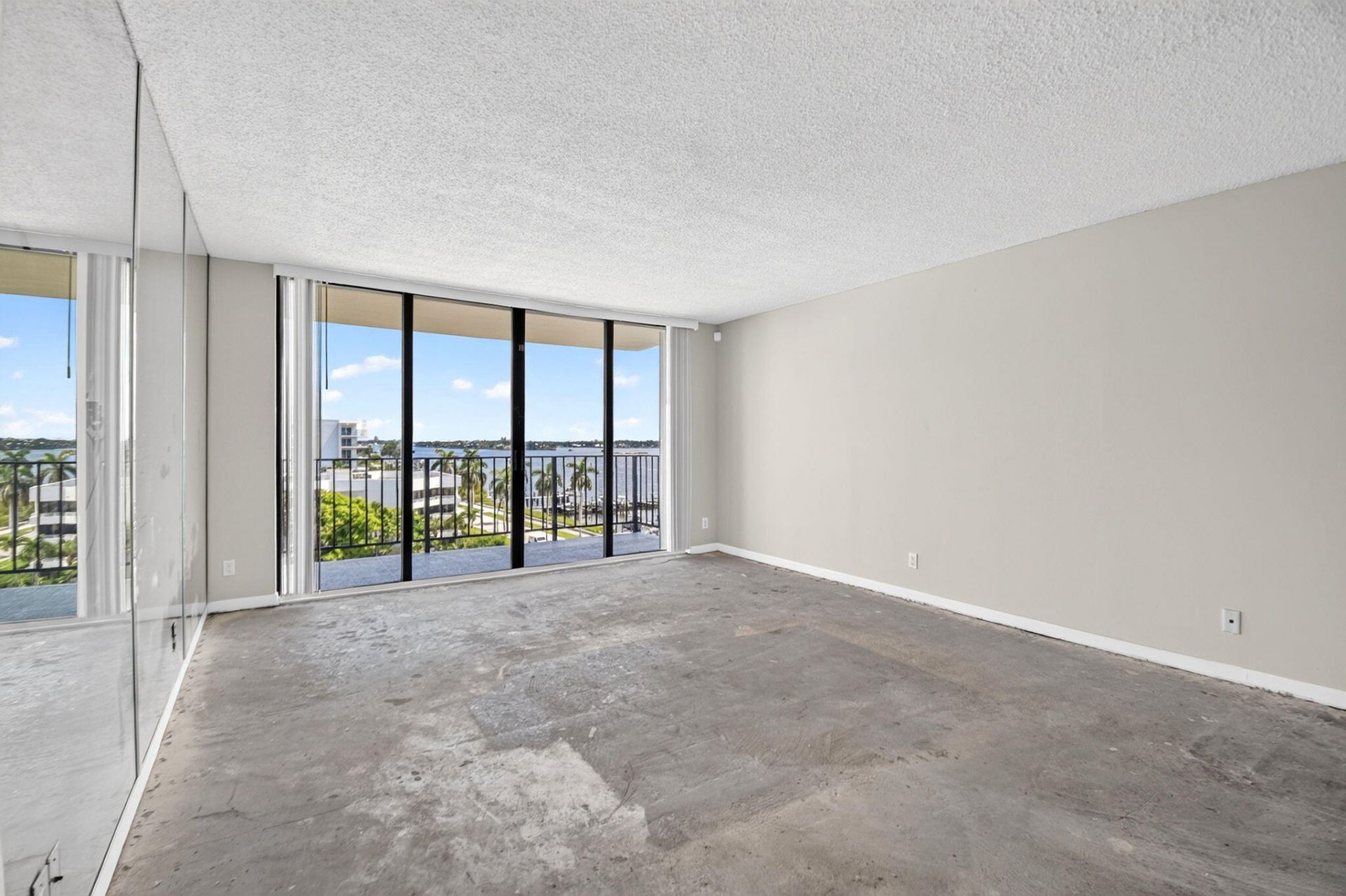 3800 Washington Road, Unit 708, West Palm Beach, FL 33405 Photo