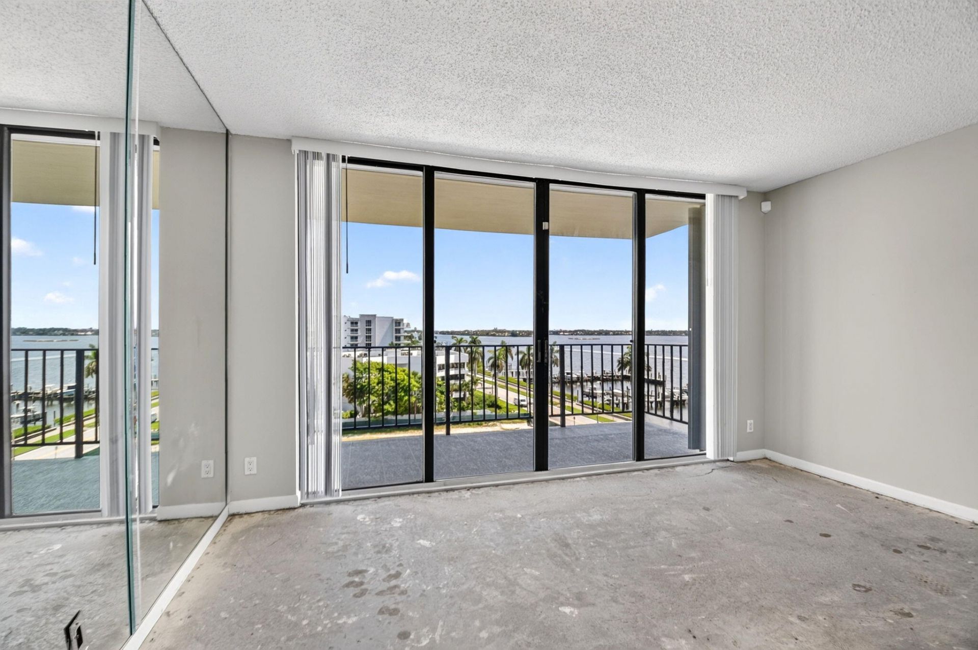 3800 Washington Road, Unit 708, West Palm Beach, FL 33405 Photo