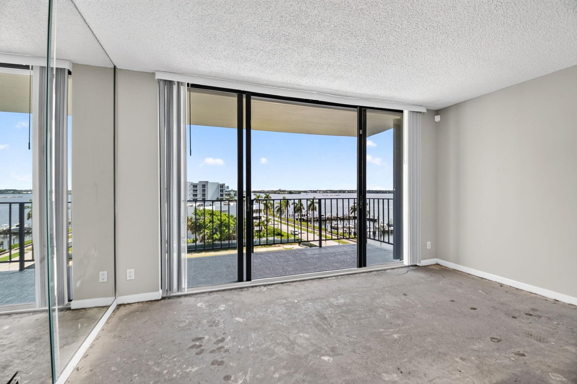 3800 Washington Road, Unit 708, West Palm Beach, FL 33405 Photo