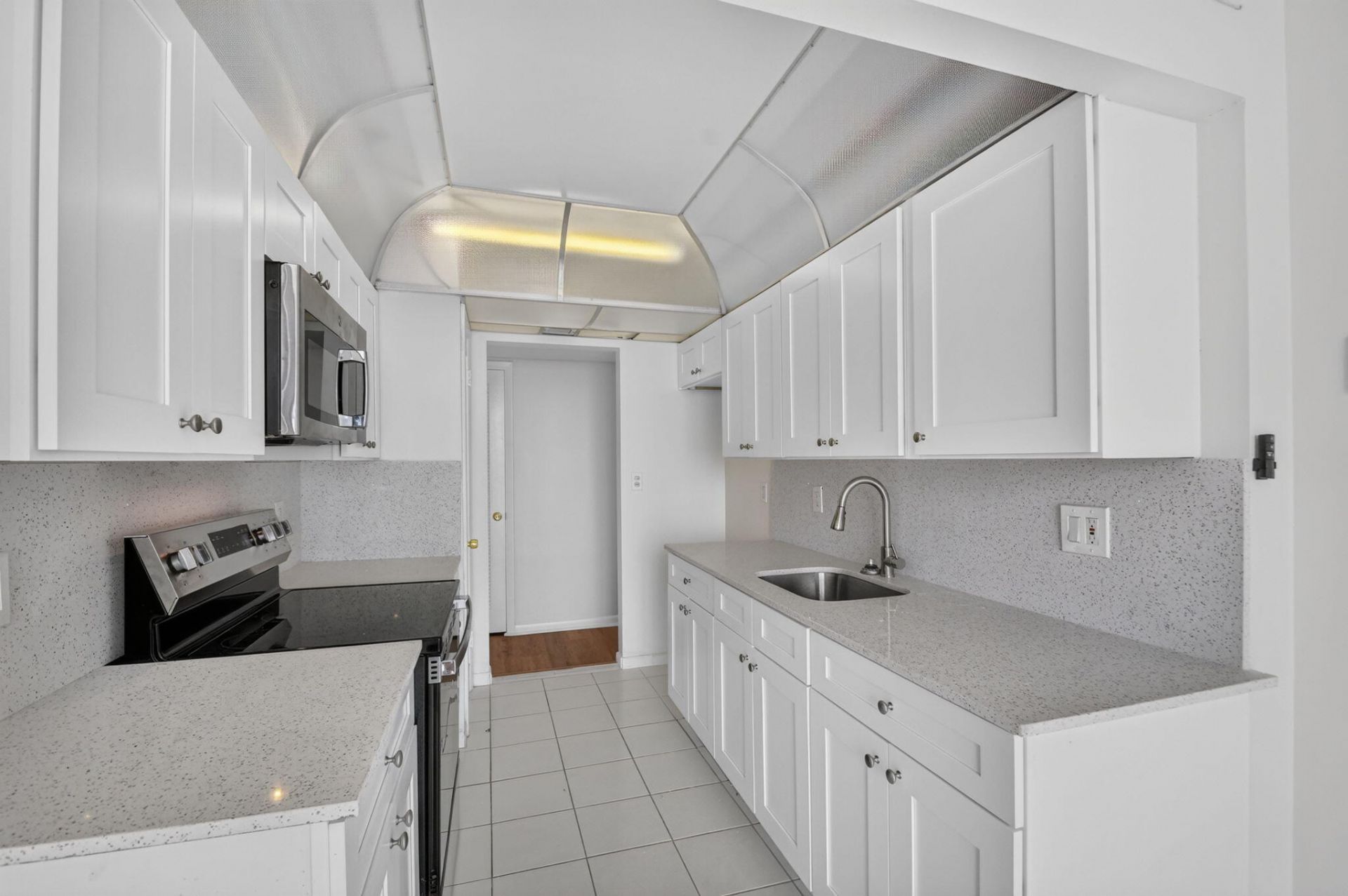 3800 Washington Road, Unit 708, West Palm Beach, FL 33405 Photo