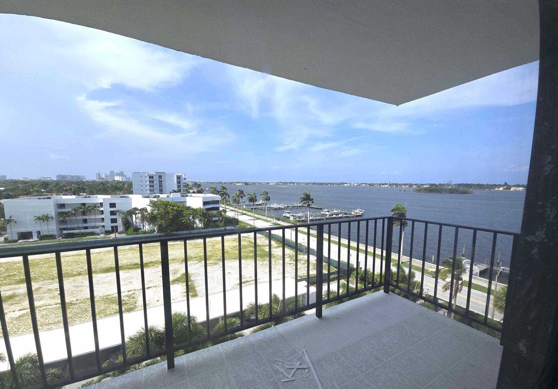 3800 Washington Road, Unit 708, West Palm Beach, FL 33405 Photo
