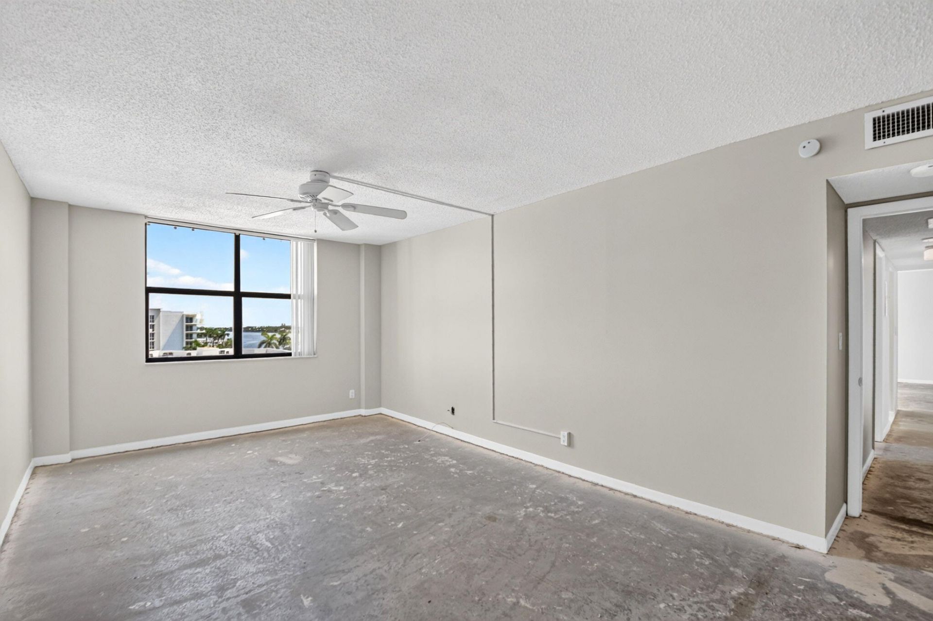 3800 Washington Road, Unit 708, West Palm Beach, FL 33405 Photo