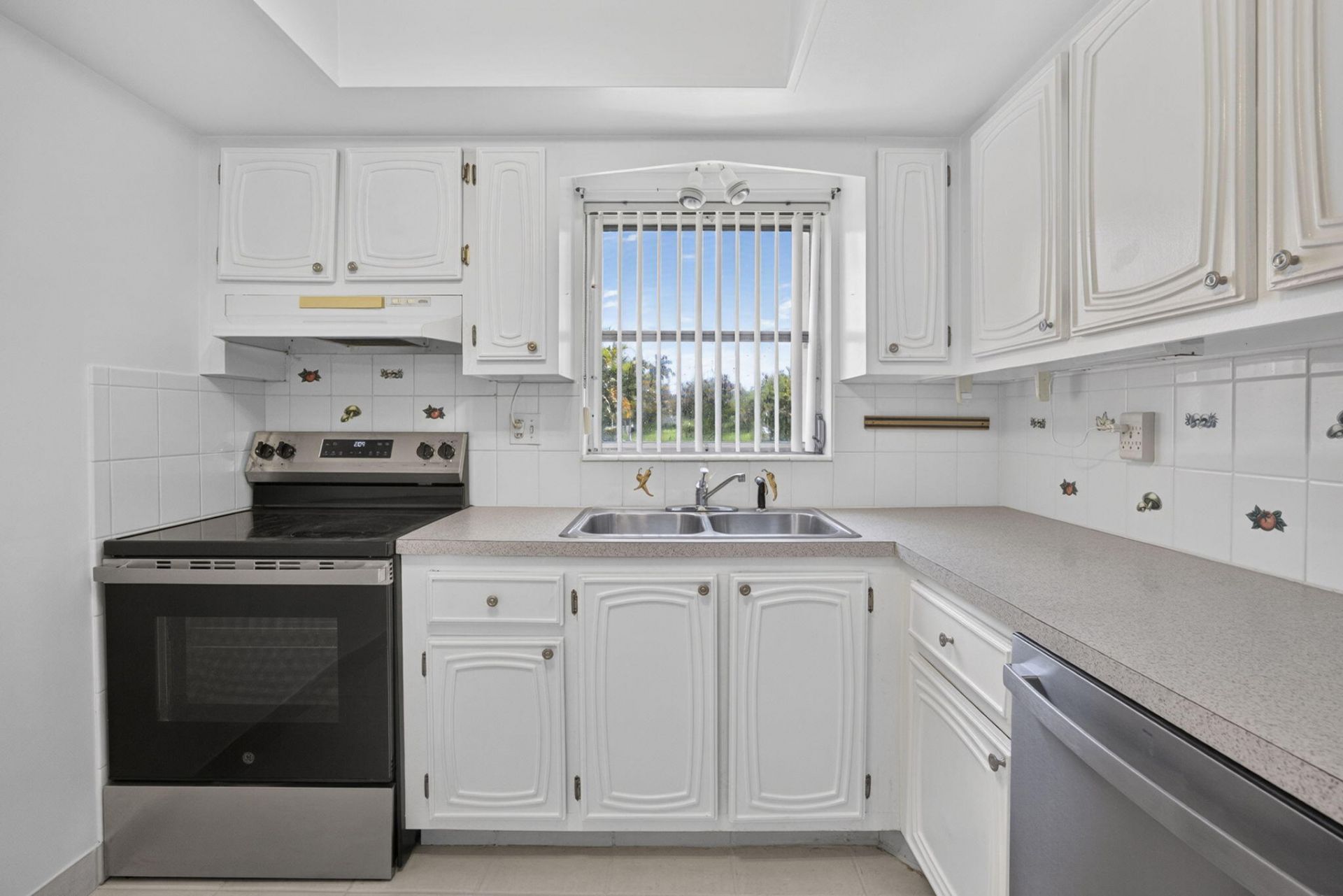 2521 Emory Drive W, Unit H, West Palm Beach, FL 33415 Photo