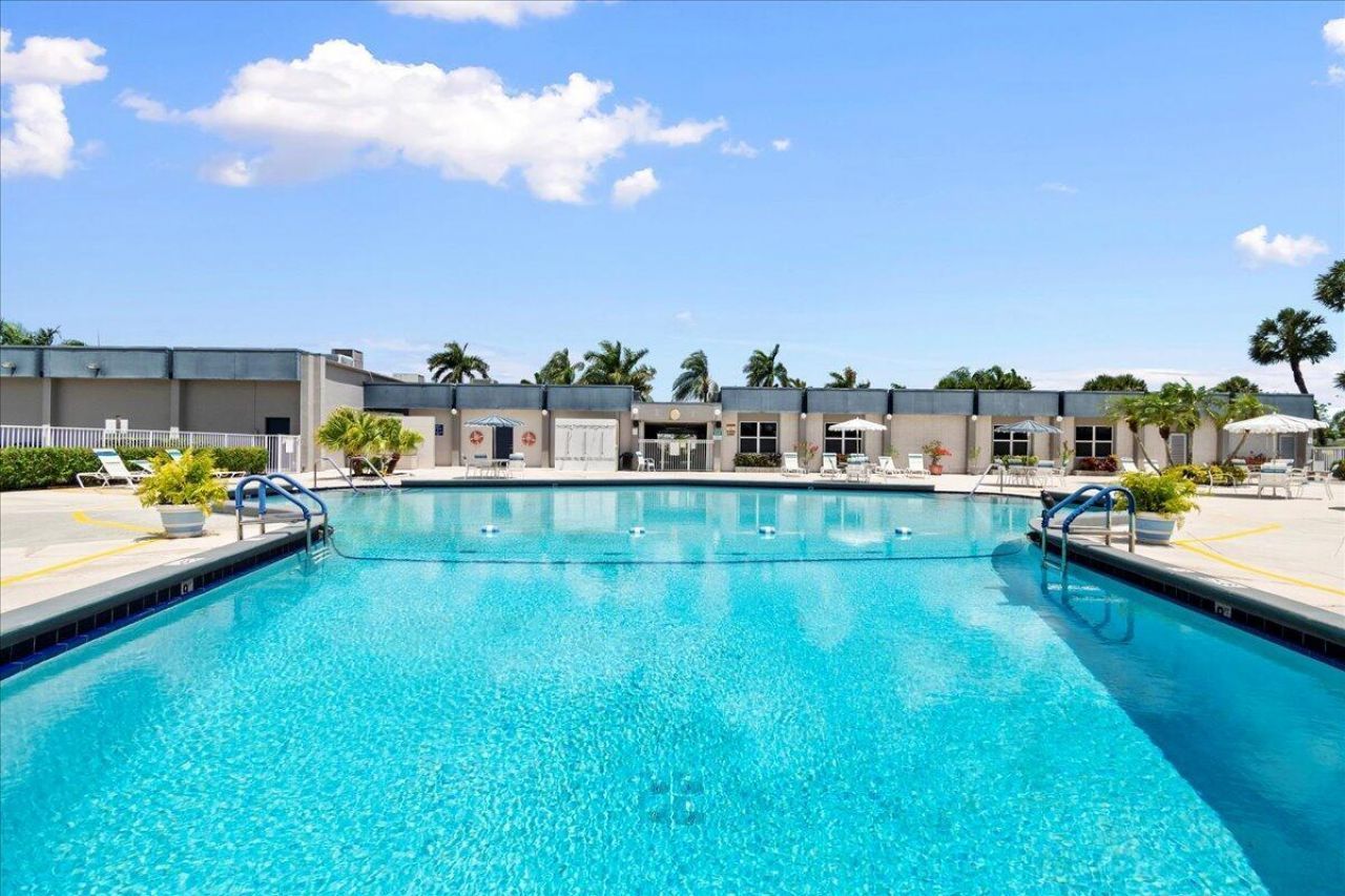2521 Emory Drive W, Unit H, West Palm Beach, FL 33415 Photo