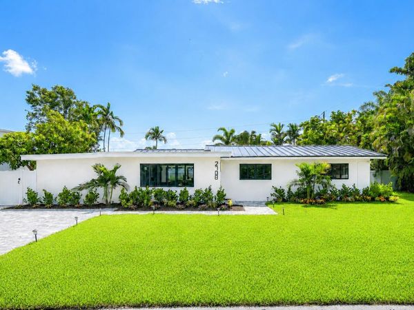 2708 NE 1ST Avenue, Wilton Manors, FL 33334