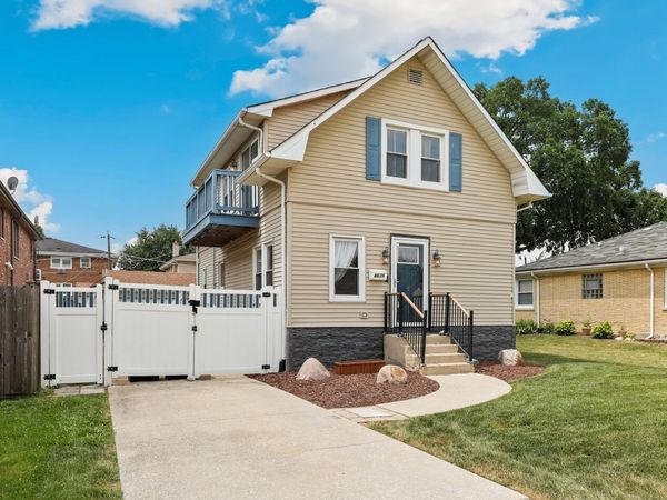 4636 Custer Avenue , Brookfield, IL 60513