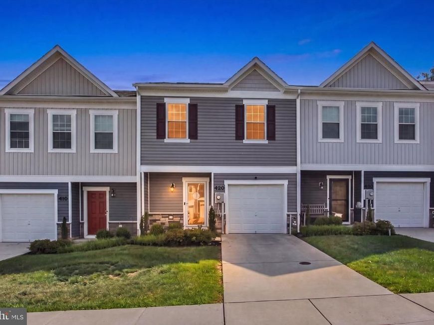 420 Maple Run Drive, York, PA 17404 Main Photo