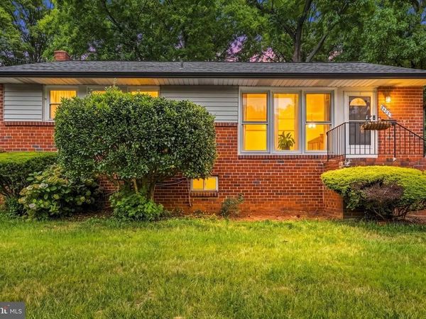 8408 CARROLLTON PARKWAY, HYATTSVILLE, MD 20784