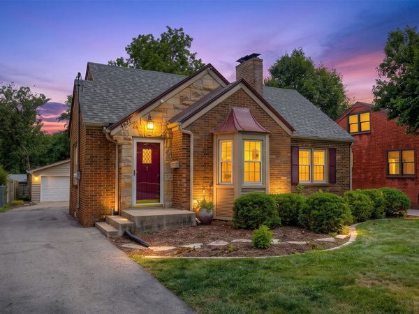 4011 Fagen Drive, Des Moines, IA 50310