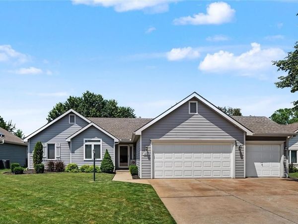 4212 Saddlehorn Drive, Lawrence, KS 66049