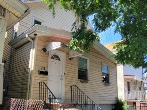 218 Wallace St, Orange, NJ 07050