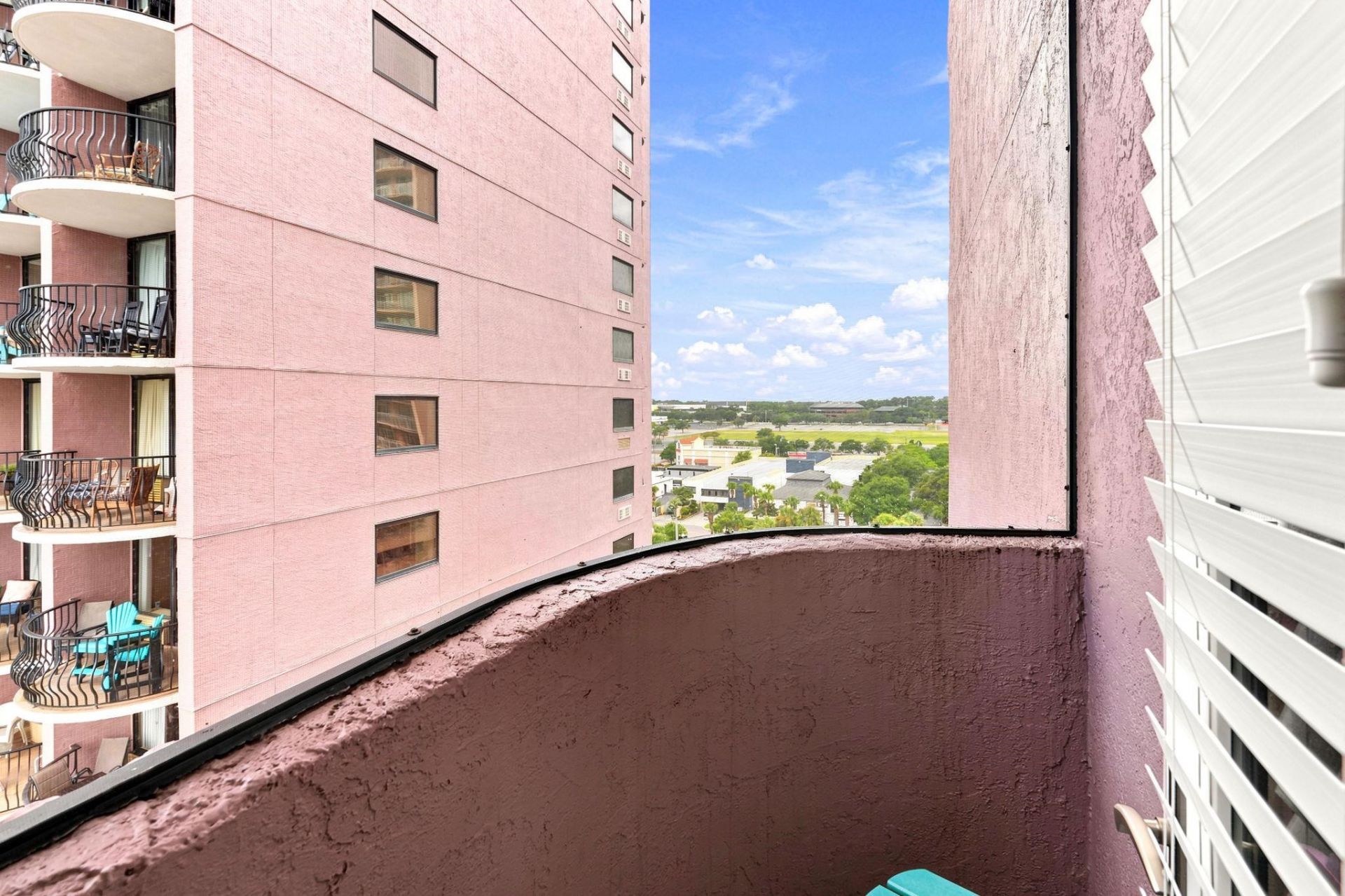 2500 N Ocean Blvd.  Photo 35