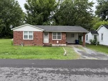 604 Maple Street, Benton, KY 42025