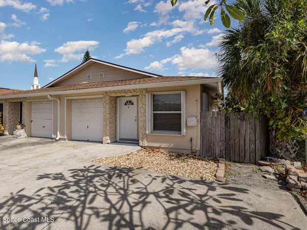 871 S Orlando Avenue , Cocoa Beach, FL 32931