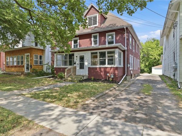 81 Pleasant Street , Canandaigua, NY 14424
