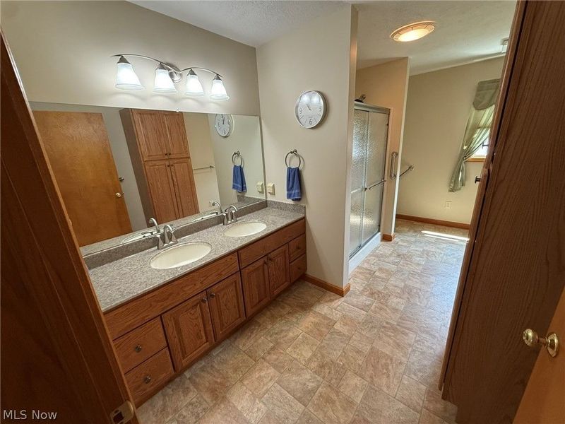 1031 Kaderly Street NW, New Philadelphia, OH 44663 Photo 28