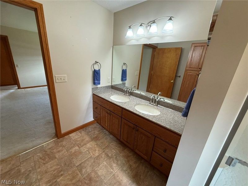 1031 Kaderly Street NW, New Philadelphia, OH 44663 Photo 29