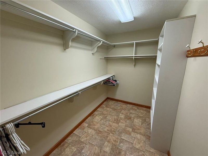 1031 Kaderly Street NW, New Philadelphia, OH 44663 Photo 32