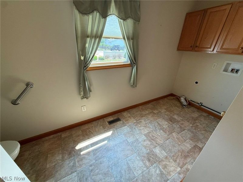 1031 Kaderly Street NW, New Philadelphia, OH 44663 Photo 34