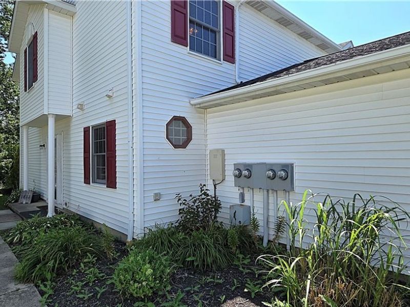 1811 Meadowland Drive, Brunswick, OH 44212 Photo 2