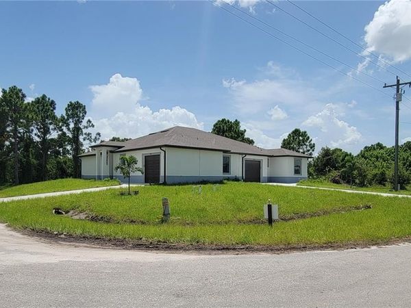 884-886 Milwaukee BLVD , LEHIGH ACRES, FL 33974